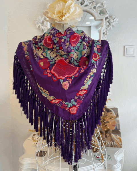 MANTÓN ADRIANA
